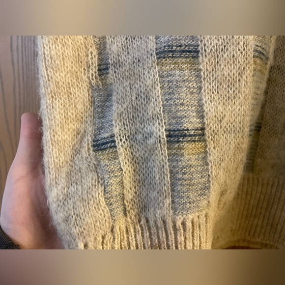 100% Wool Samband of Iceland Plaid Sweater - Picture 3 of 4